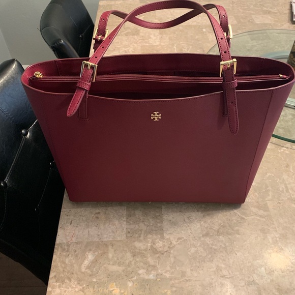 Tory Burch - Emerson Large Buckle Tote  Authentic! - Picture 2 of 8